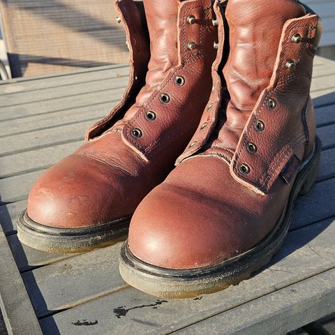 View photo of Red Wing Red Wing 606 in Red Wing Standard Brown