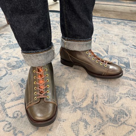 Clinch Gary Boots in Maryam Horsebutt Overdyed Green
