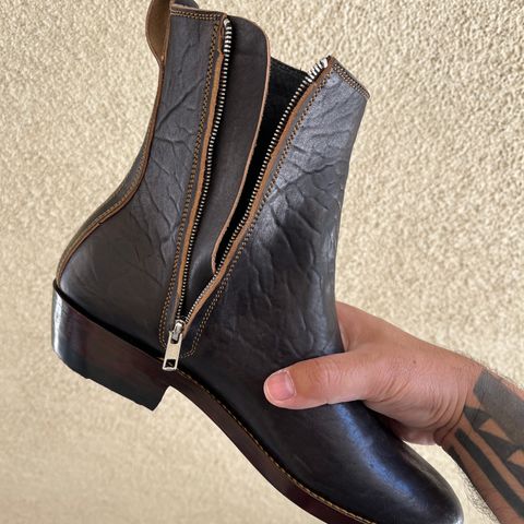 Fortis Antasena Wholecut Side-Zip in Maryam Horsebutt Washed Article with Black Overdye