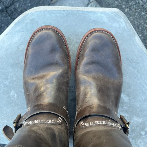 Willie's Handmade Boots Engineer in Maryam Graphite Horsebutt