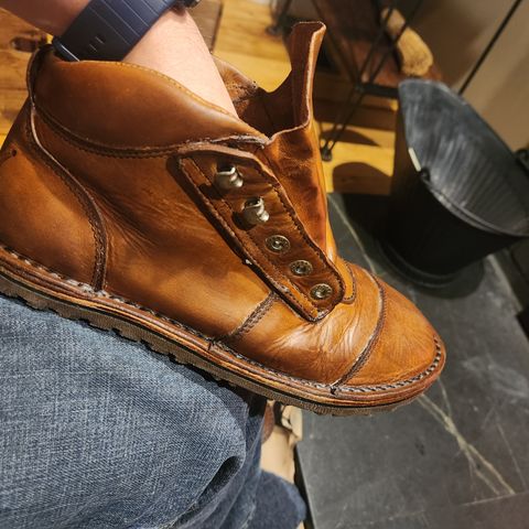 Jim Green African Ranger Barefoot Boot in Fudge Crazy Horse