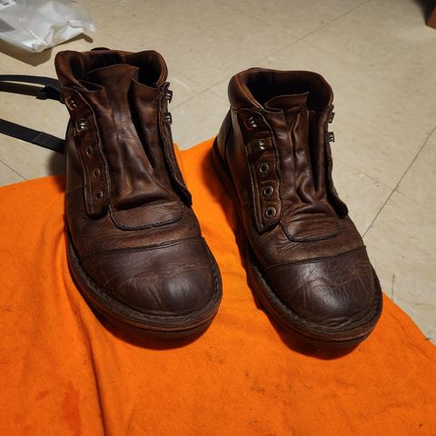 Jim Green African Ranger Barefoot Boot in Fudge Crazy Horse