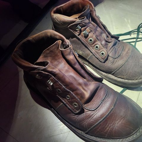 Jim Green African Ranger Barefoot Boot in Fudge Crazy Horse