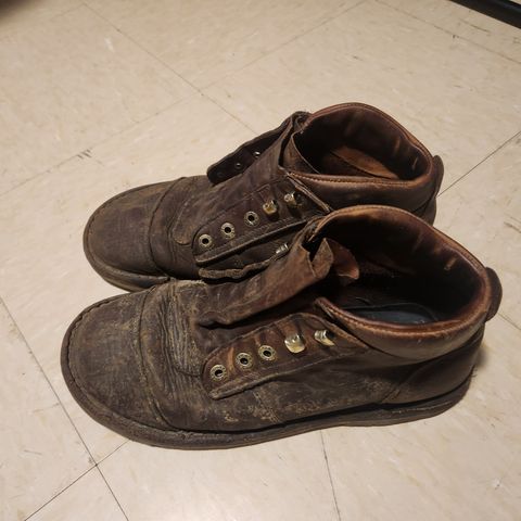 Jim Green African Ranger Barefoot Boot in Fudge Crazy Horse