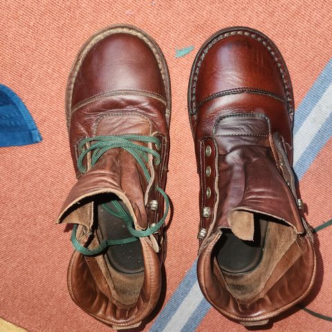Jim Green African Ranger Barefoot Boot in Hazelnut Veg Retan