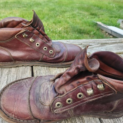 Jim Green African Ranger Barefoot Boot in Hazelnut Veg Retan