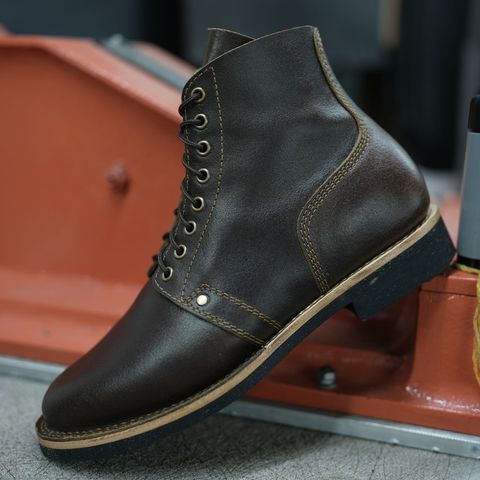 Craft & Glory Prototype Service Boot in Horween Cinnamon Waxed Flesh