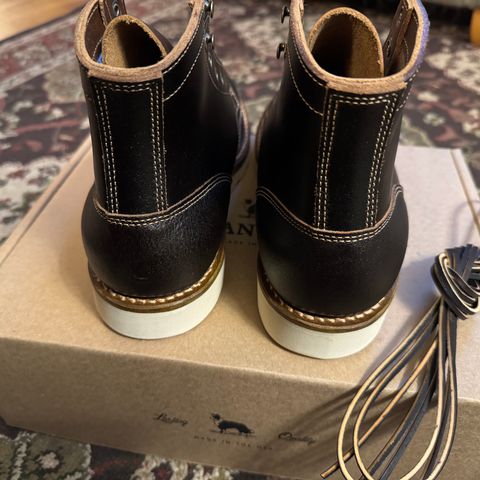 Truman MTO in Horween Java Waxed Flesh