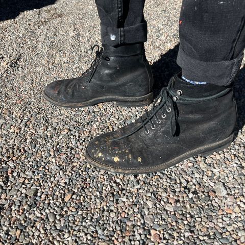 Grant Stone Edward Boot in C.F. Stead Black Waxy Commander Suede