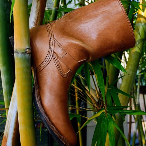 Wesco Mister Lou in Maryam Natural Horsebutt