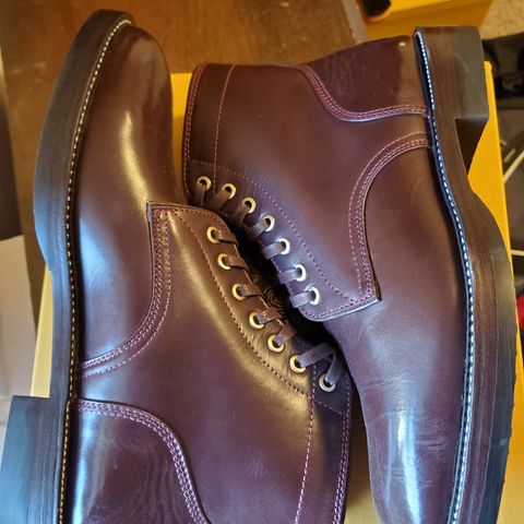 TXTURE Txture / Pacific boots in Red Wine Pull Up (local)