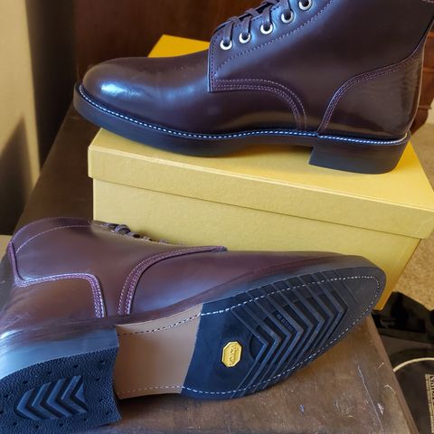 TXTURE Txture / Pacific boots in Red Wine Pull Up (local)