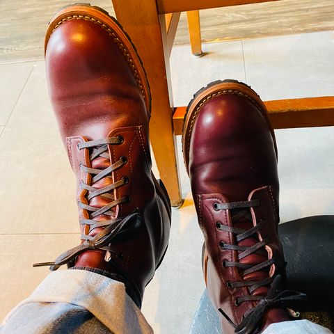 View photo of Red Wing Beckman in S.B. Foot Black Cherry Featherstone