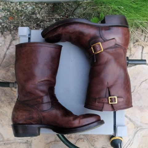 Quan Shoemaker Engineer in Maryam Walnut TPR Horsebutt