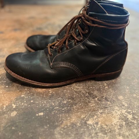 Red Wing Beckman Flatbox in S.B. Foot Black Klondike