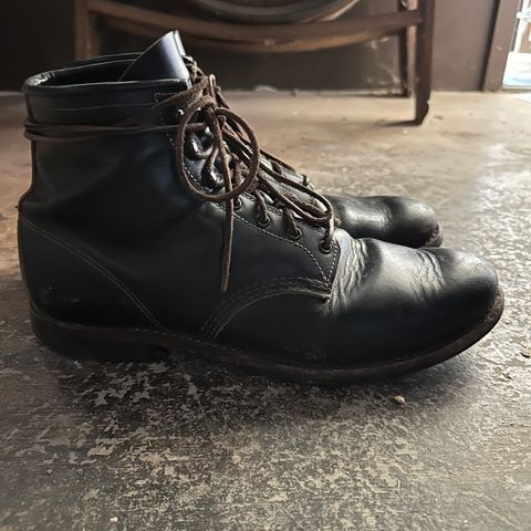 Red Wing Beckman Flatbox in S.B. Foot Black Klondike