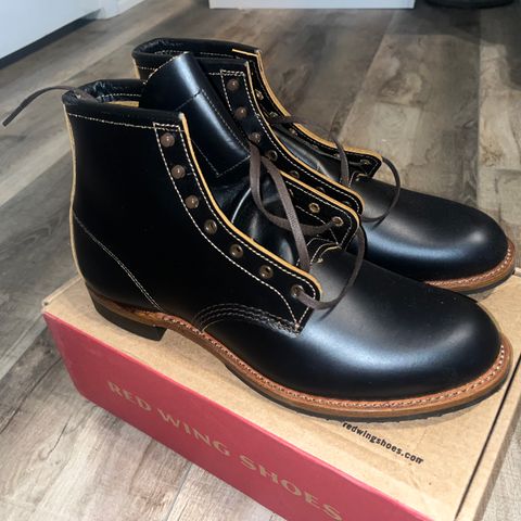 Red Wing Beckman Flatbox in S.B. Foot Black Klondike
