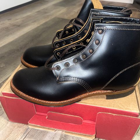 Red Wing Beckman Flatbox in S.B. Foot Black Klondike