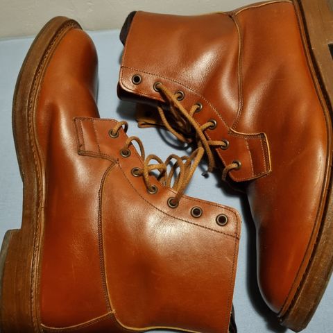 Tricker's Burford Country Boot in Marron Antique