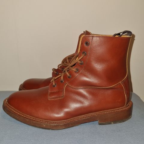 Tricker's Burford Country Boot in Marron Antique