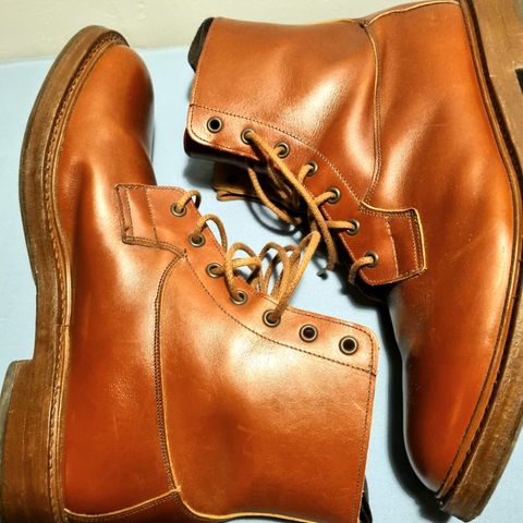 Tricker's Burford Country Boot in Marron Antique