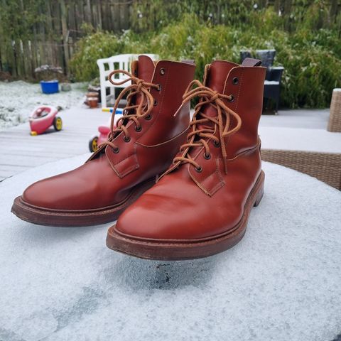 Tricker's Burford Country Boot in Marron Antique