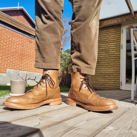 Tricker's Stow Country Boot in Horween Natural Chromexcel