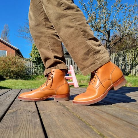Jakkrabbits Logger Boot in Tochigi Oil Vachetta #1 Light Brown