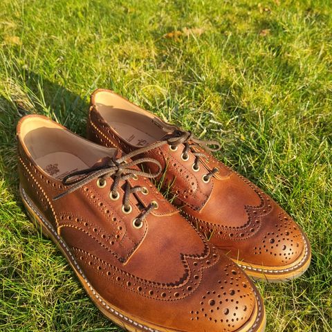 Tricker's Bourton Country Shoe in Whiskey Pampus