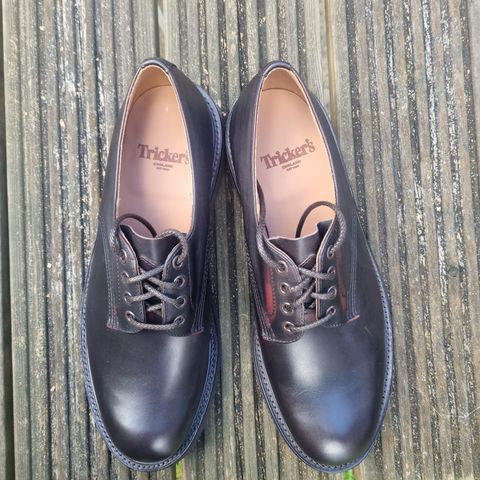 Tricker's Daniel Tramping Shoe in Espresso Juniper Calf