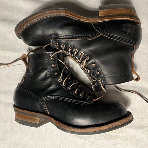 White's 350 Cutter in Seidel Black Double Shot