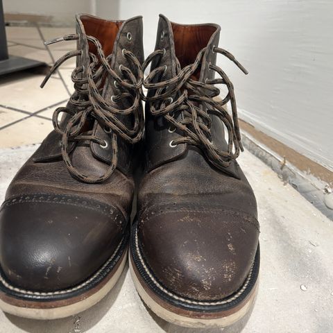 Grant Stone Garrison Boot in teton waxy stag from gallun tannery