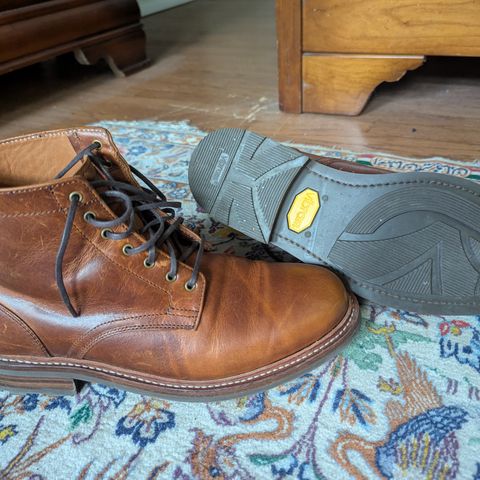 Caswell Lisbon in C.F. Stead Caramel Classic Oiled Shoulder
