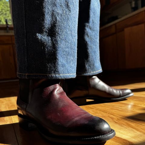 Lucchese Grayson in Black Cherry Royal Calf