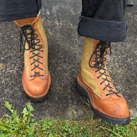 Danner Light Revival in Khaki Full Grain