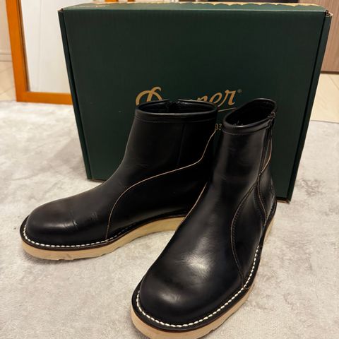 Danner Workforce D-4107 in Horween Black Teacore Chromexcel