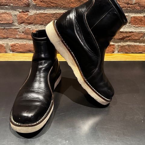 Danner Workforce D-4107 in Horween Black Teacore Chromexcel