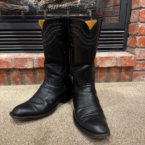 Lucchese Devin in Black Ranch Hand