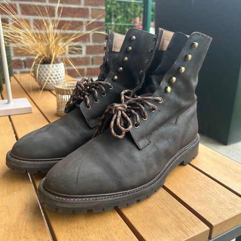 Crockett & Jones Grizedale in Dark Brown Roughout Suede