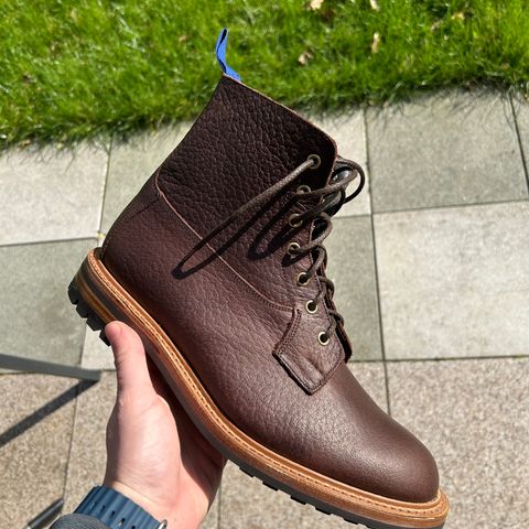 Tricker's Burford Country Boot in Brown Albbueffel® Olivenleder®