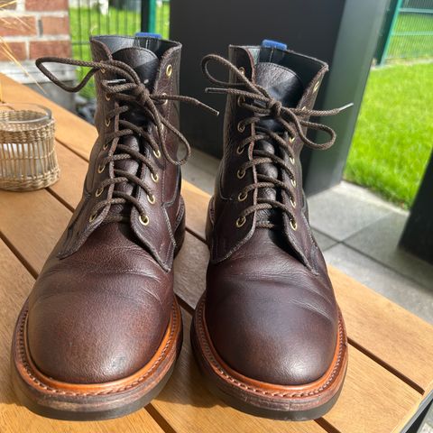 Tricker's Burford Country Boot in Brown Albbueffel® Olivenleder®