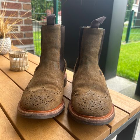 Tricker's Henry Country Dealer Boot in PEANUT REVERSE SUEDE
