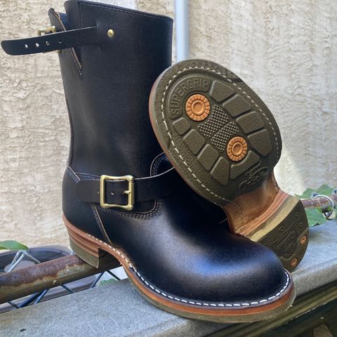 White's Nomad Engineer Boots in Horween Black Waxed Flesh