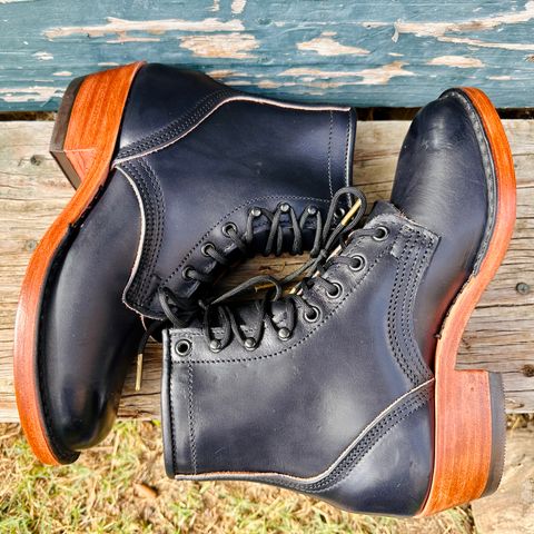 Nicks Becca in Wickett And Craig Navy Double Stuffed
