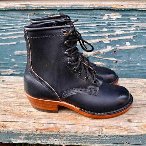 Nicks Becca in Wickett And Craig Navy Double Stuffed