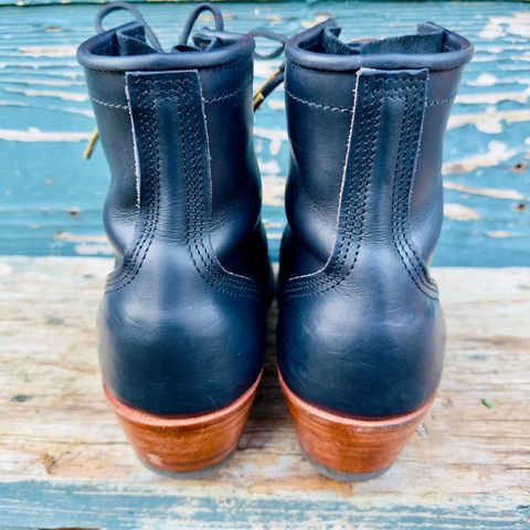 Nicks Becca in Wickett And Craig Navy Double Stuffed