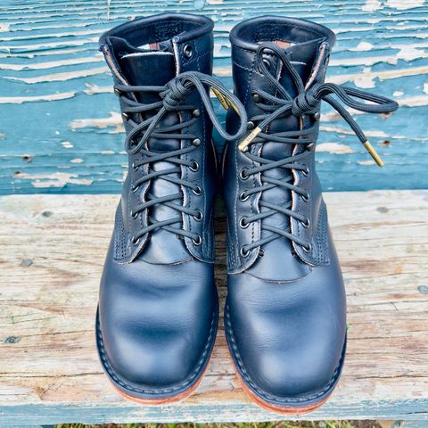 Nicks Becca in Wickett And Craig Navy Double Stuffed