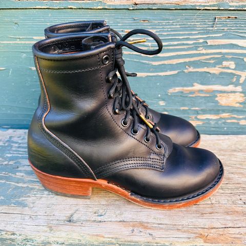 Nicks Becca in Wickett And Craig Navy Double Stuffed