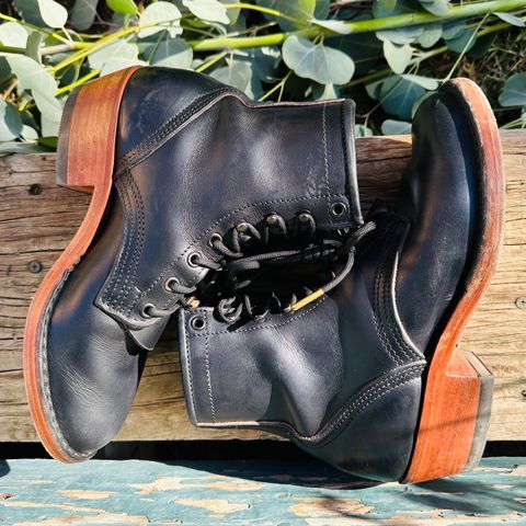 Nicks Becca in Wickett And Craig Navy Double Stuffed