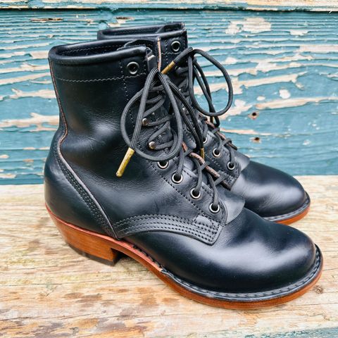 Nicks Becca in Wickett And Craig Navy Double Stuffed